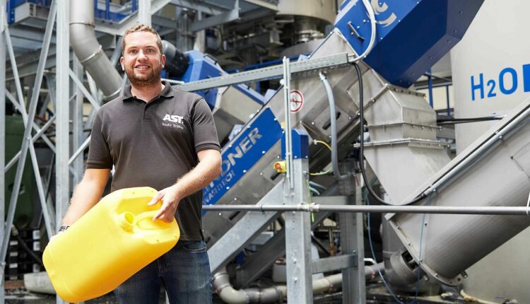 Circular Economy in the Spotlight: AST Group Uses Lindner Plastics Recycling Technology to Close the Loop